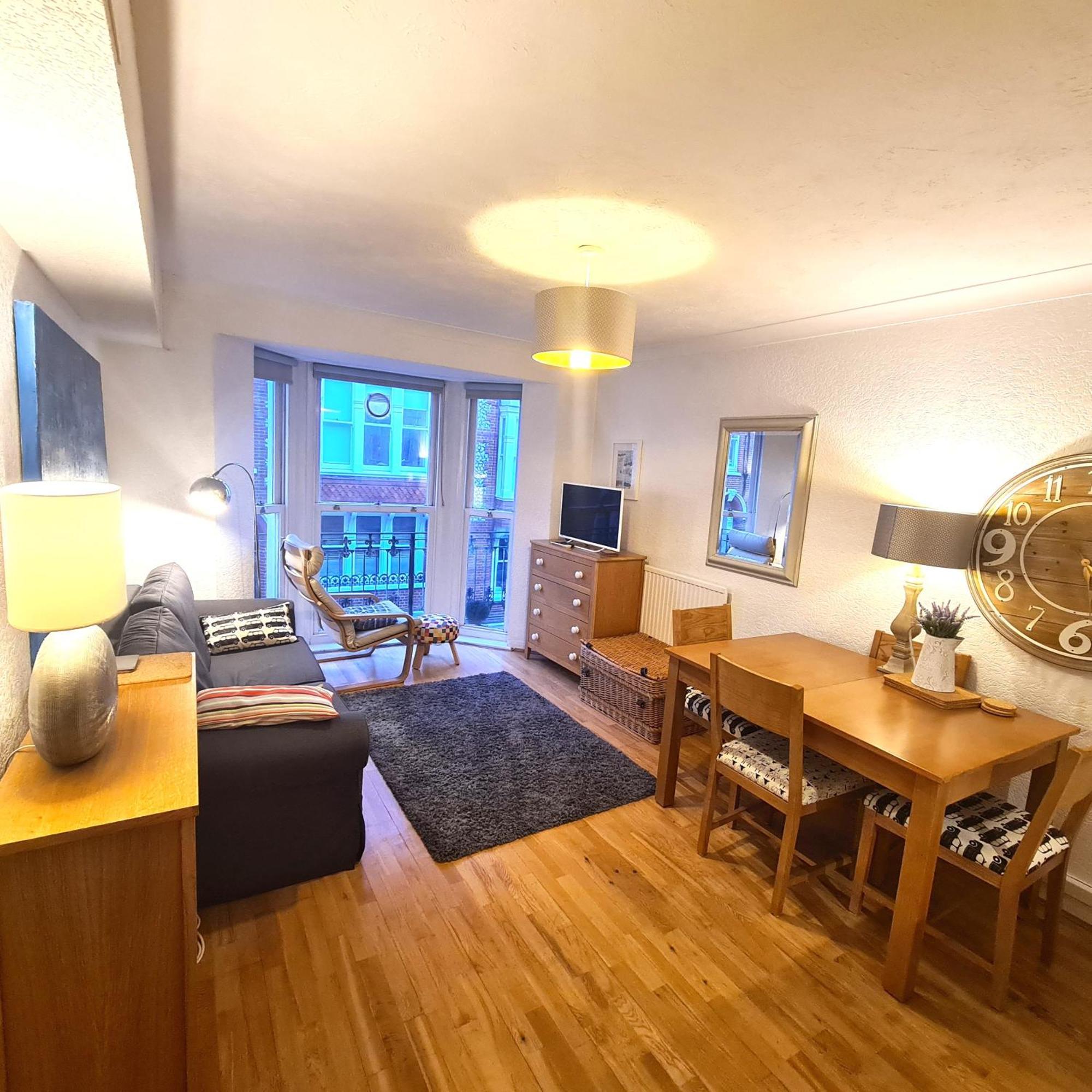 Burlington Beach Apartments Hove Extérieur photo