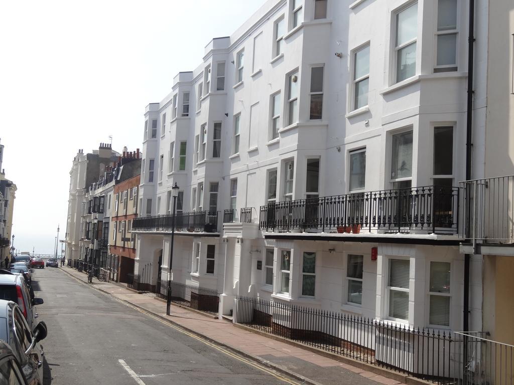 Burlington Beach Apartments Hove Extérieur photo