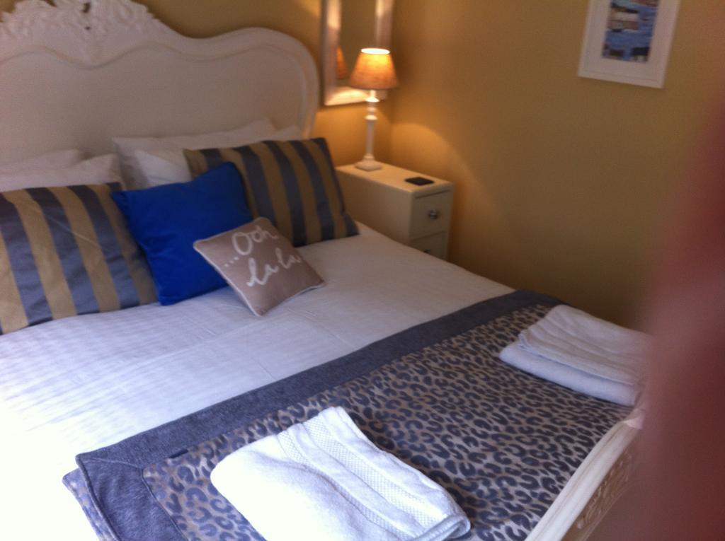 Burlington Beach Apartments Hove Chambre photo