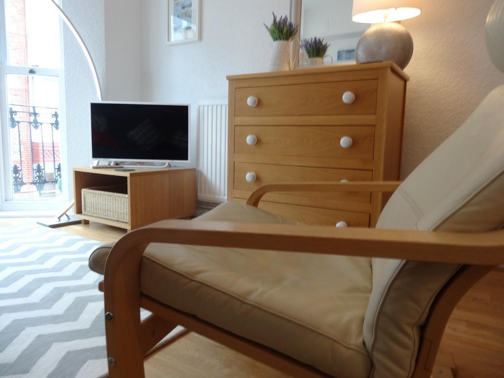 Burlington Beach Apartments Hove Extérieur photo